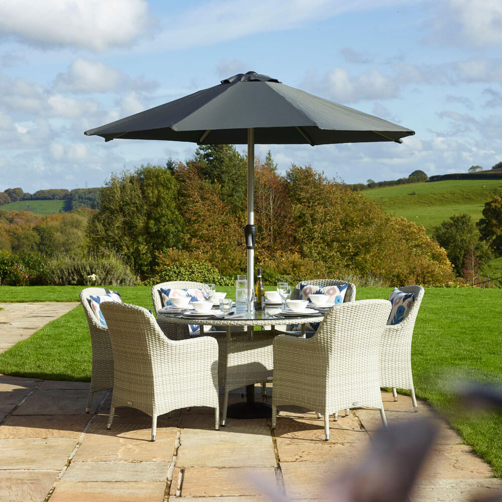 2021 Bramblecrest Tetbury 6-Seat Round Garden Dining Table Set With Parasol - Cloud