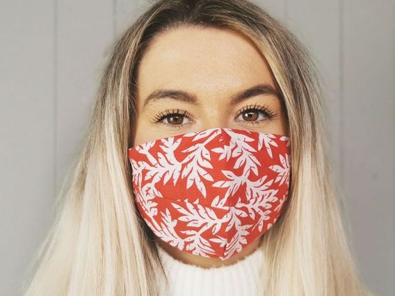 Red Leaf Face Mask Red