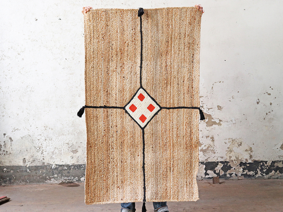 Medium Handwoven Jute Rug - Diamond Medium