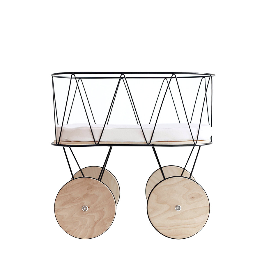 Ooh noo - Dolly Cot (40DC1901)