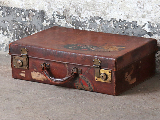 Old Classic Leather Suitcase Brown