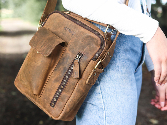 Women's Leather Shoulder Bag - The Indy